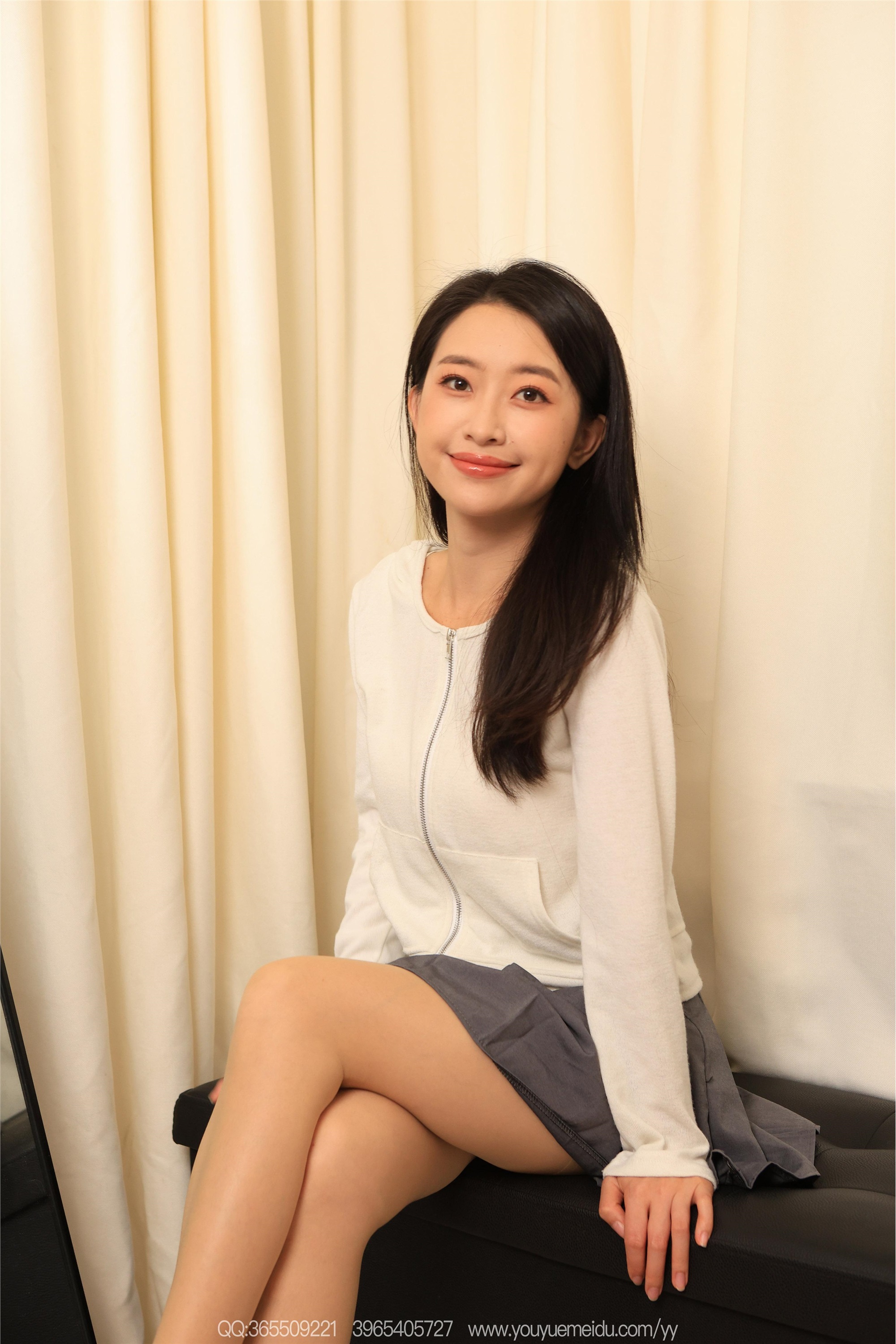 IESS异思趣向  2025.12.24 丝享家2246：小婕《肉丝平底鞋》